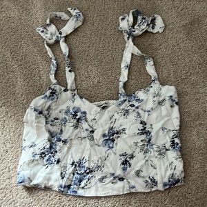 Abcrocrombie Size M crop top